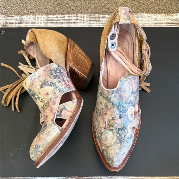 Miss Macie Shoes - Miss Macie Size 7.5 leather booties. Like new.